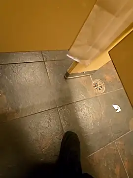 Snapshot of maxelbueno chatting on November 1, 8:36 pm maxelbueno online show from November 1, 8:36 pm