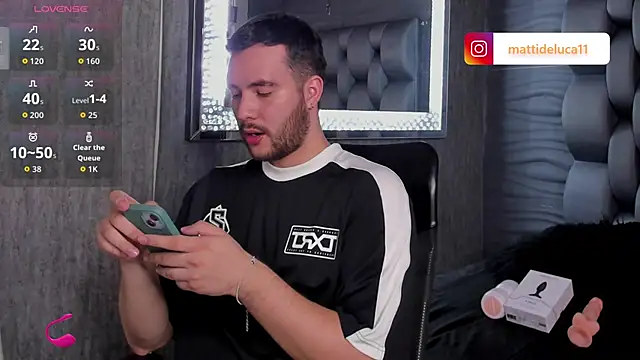 matti de lucaa online show from November 18, 5:49 pm