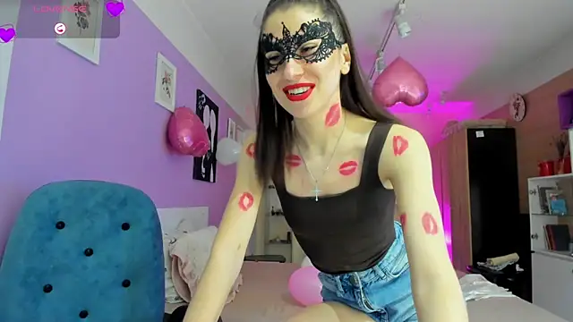 Snapshot of dark_summer chatting on February 15, 5:34 pm dark summer online show from February 15, 5:34 pm