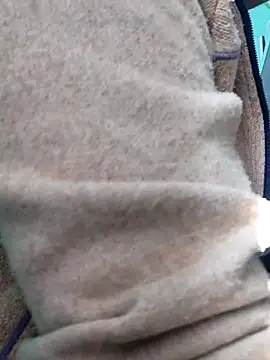 Hot-Pooja25 online show from January 6, 6:17 am