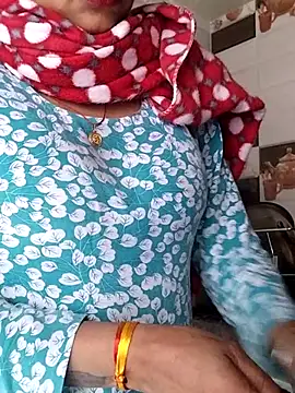 Snapshot of Hot-Pooja25 chatting on February 9, 2:20 am Hot-Pooja25 online show from February 9, 2:20 am