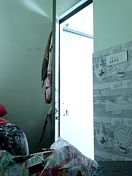 Snapshot of Hot-Pooja25 chatting on March 18, 5:10 am Hot-Pooja25 online show from March 18, 5:10 am