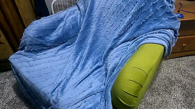 Mickelangello75 online show from November 1, 5:14 am