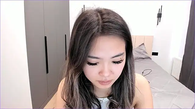 Snapshot of Maakimita chatting on October 11, 6:58 am Maakimita online show from October 11, 6:58 am