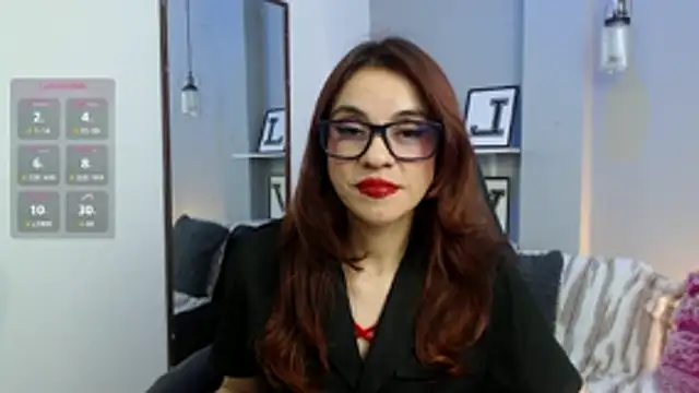 KendallWood  online show from February 9, 8:51 pm