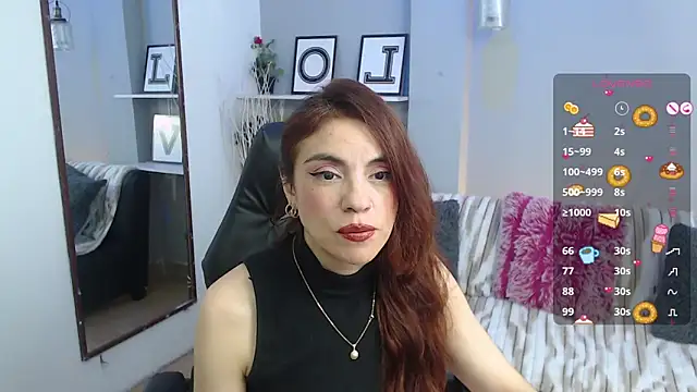 KendallWood  online show from March 5, 8:16 pm