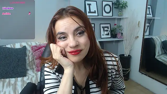 KendallWood  online show from May 24, 4:34 am