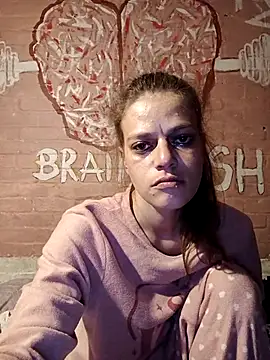 Snapshot of Skymadison chatting on November 27, 8:31 pm Skymadison online show from November 27, 8:31 pm