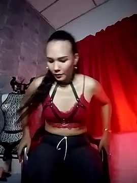 Snapshot of NicolLady chatting on February 4, 12:49 am NicolLady online show from February 4, 12:49 am