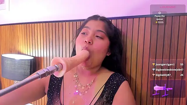 Snapshot of mysticlatina1 chatting on September 21, 12:10 pm mysticlatina1 online show from September 21, 12:10 pm