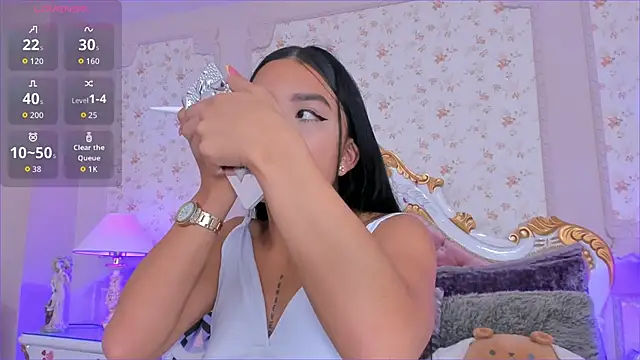 SharonBonet online show from February 12, 11:32 am