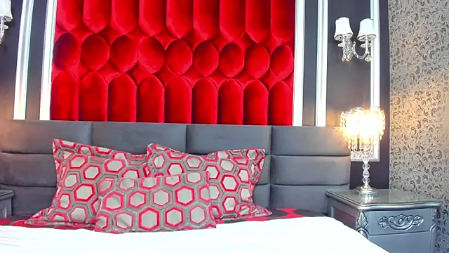 SharonBonet online show from December 4, 12:04 pm