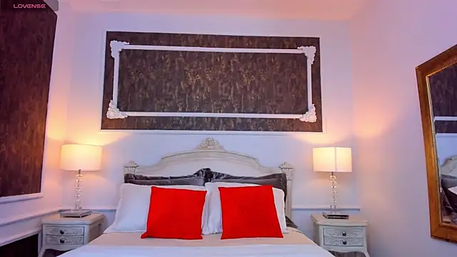 SharonBonet online show from October 27, 1:56 pm