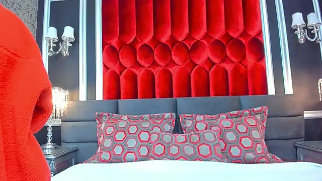 SharonBonet online show from December 3, 11:42 am