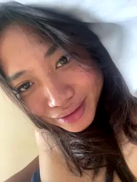 Snapshot of cassie_cakes chatting on December 2, 8:16 am cassie cakes online show from December 2, 8:16 am