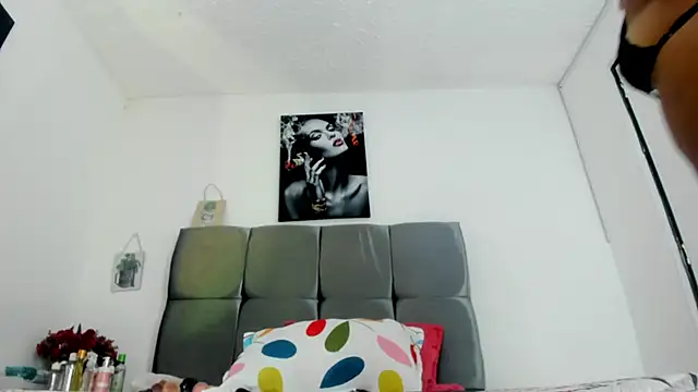Snapshot of Karol_wish chatting on June 21, 4:07 am Karol wish online show from June 21, 4:07 am