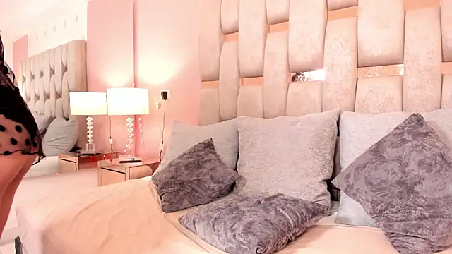 bianca naviss online show from November 7, 9:52 pm