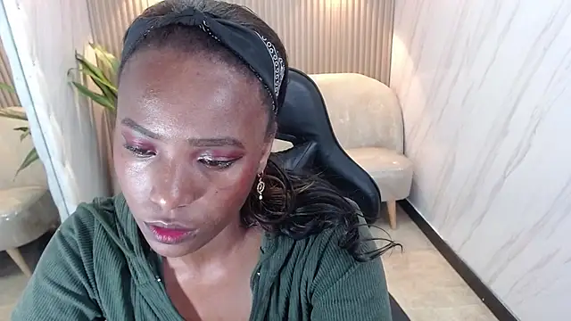 Snapshot of ebony_rose_tf chatting on October 3, 7:48 pm ebony rose tf online show from October 3, 7:48 pm