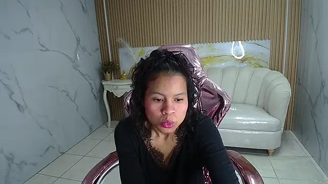 catalina5 s online show from October 12, 1:34 pm