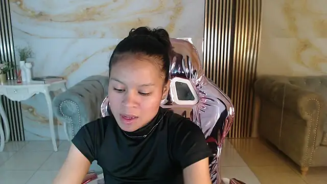 catalina5 s online show from January 11, 1:07 pm