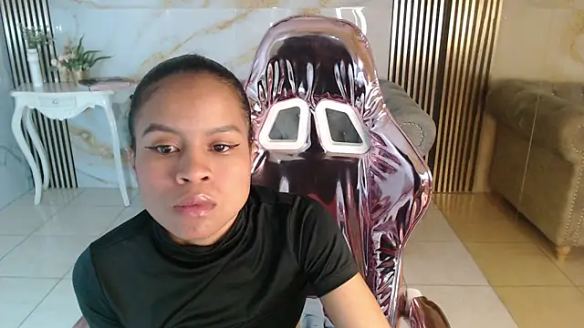 catalina5 s online show from February 25, 1:11 pm