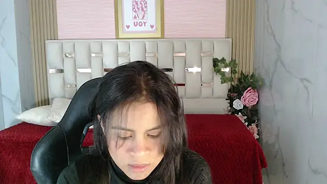 catalina5 s online show from March 19, 3:06 am