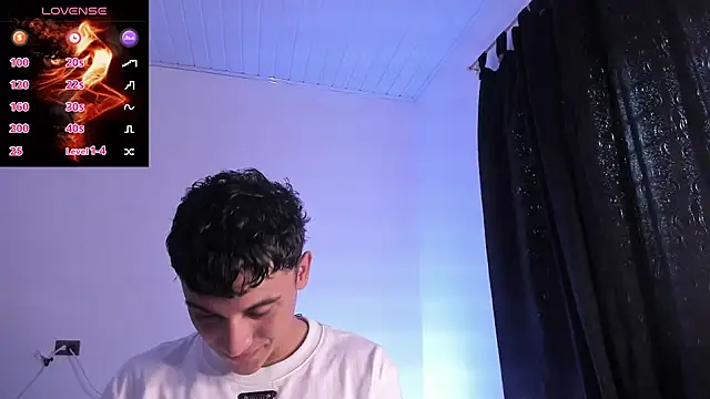 Austin Cardieff  online show from October 27, 7:59 pm