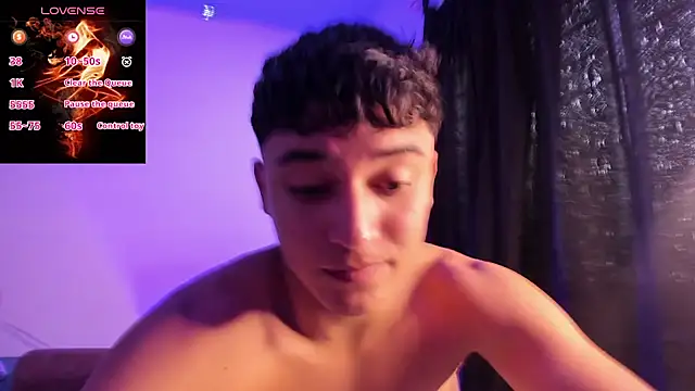 Austin Cardieff  online show from November 5, 7:50 pm