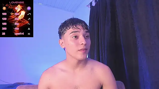 Austin Cardieff  online show from November 8, 3:43 am