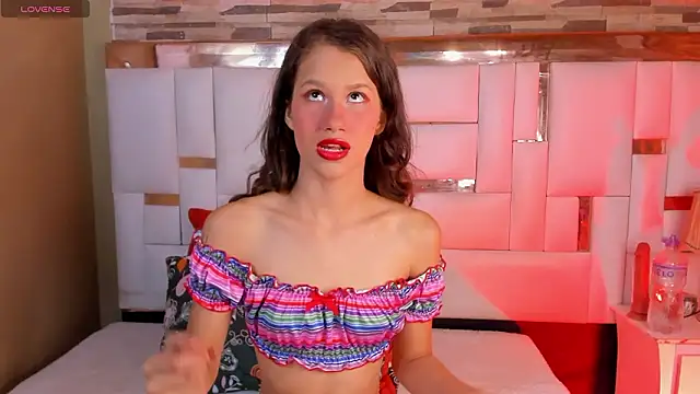 EmmaPetty online show from March 3, 9:22 pm