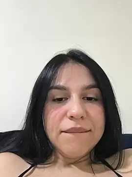 Daniela-rosee online show from May 15, 11:36 pm