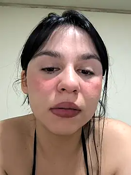 Daniela-rosee online show from April 11, 11:30 pm