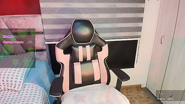 Snapshot of veronikali chatting on November 25, 4:29 pm veronikali online show from November 25, 4:29 pm