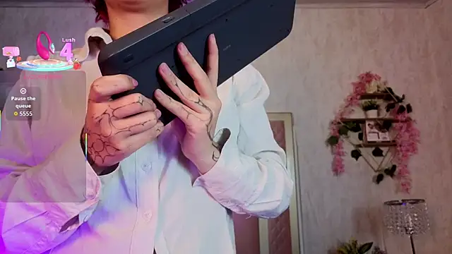 RobinBennett online show from January 9, 11:50 am