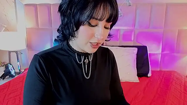 RobinBennett online show from April 25, 1:41 pm