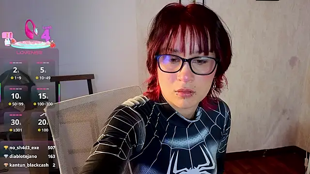 RobinBennett online show from December 14, 1:17 pm