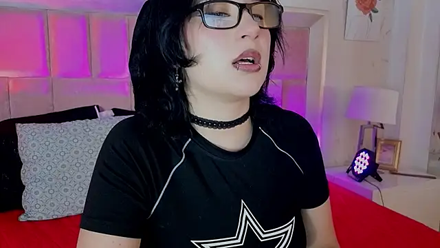 RobinBennett online show from June 20, 12:32 pm