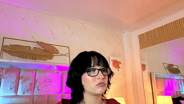 Snapshot of RobinBennett chatting on May 1, 12:54 pm RobinBennett online show from May 1, 12:54 pm