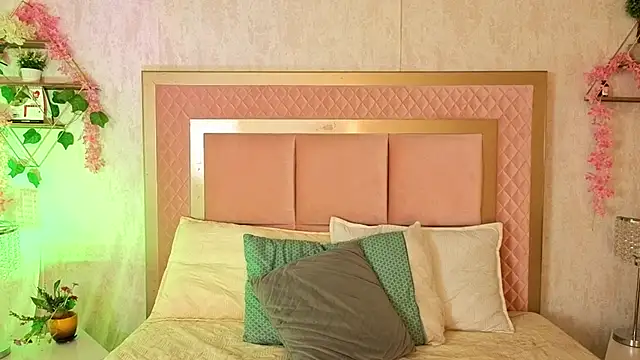 RobinBennett online show from February 7, 12:13 pm