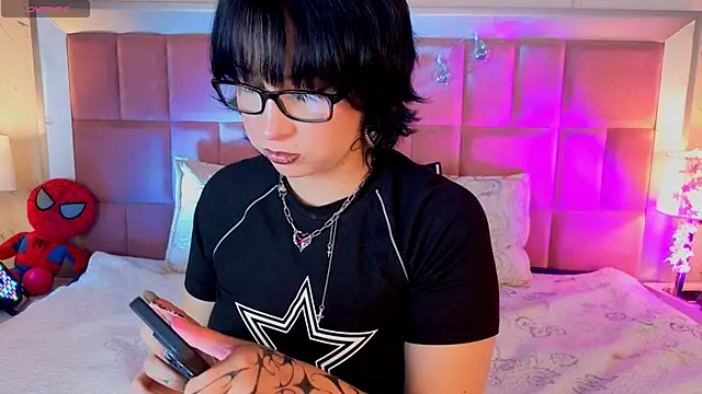 RobinBennett online show from April 15, 12:53 pm