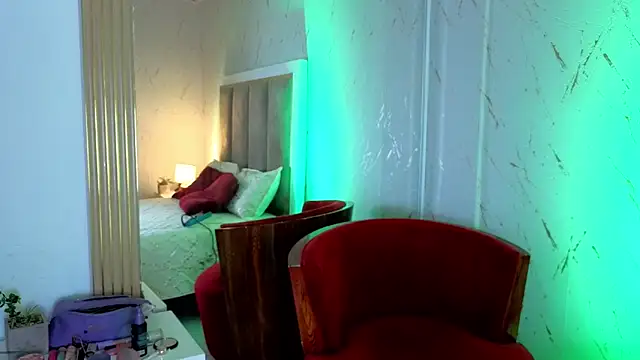 RobinBennett online show from November 6, 3:54 am