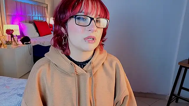 RobinBennett online show from April 5, 8:48 pm