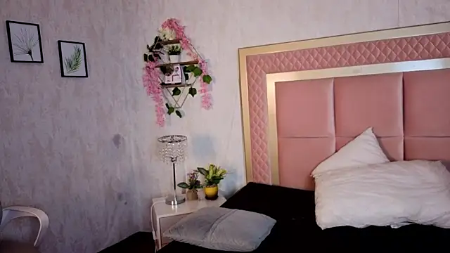 RobinBennett online show from December 18, 12:20 pm