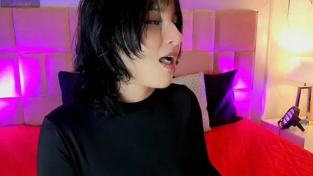 RobinBennett online show from June 21, 12:44 pm