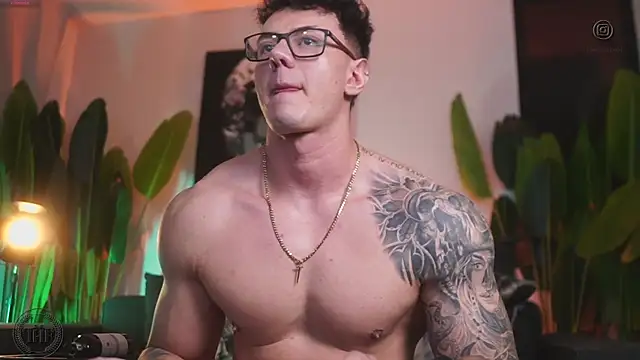 Thomas Falcon online show from November 27, 11:27 pm