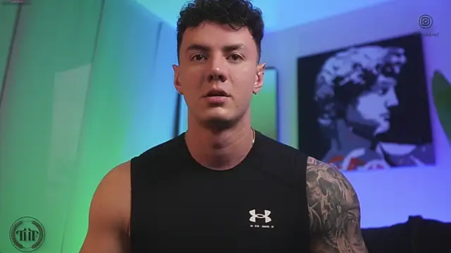 Thomas Falcon online show from December 15, 10:59 pm