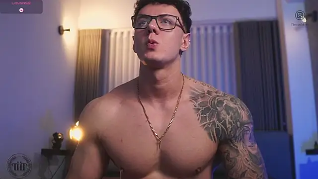 Thomas Falcon online show from October 26, 12:44 am