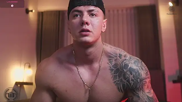 Thomas Falcon online show from November 4, 12:36 am