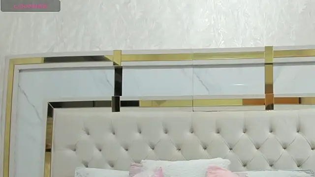 Cameron Hearts online show from December 20, 11:57 am