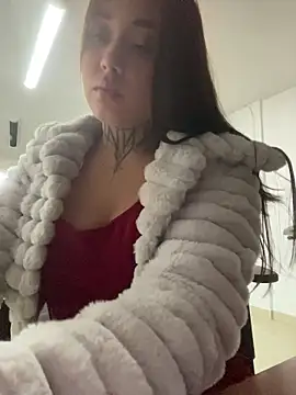 Snapshot of SofiaBermudez chatting on November 6, 10:58 pm SofiaBermudez online show from November 6, 10:58 pm